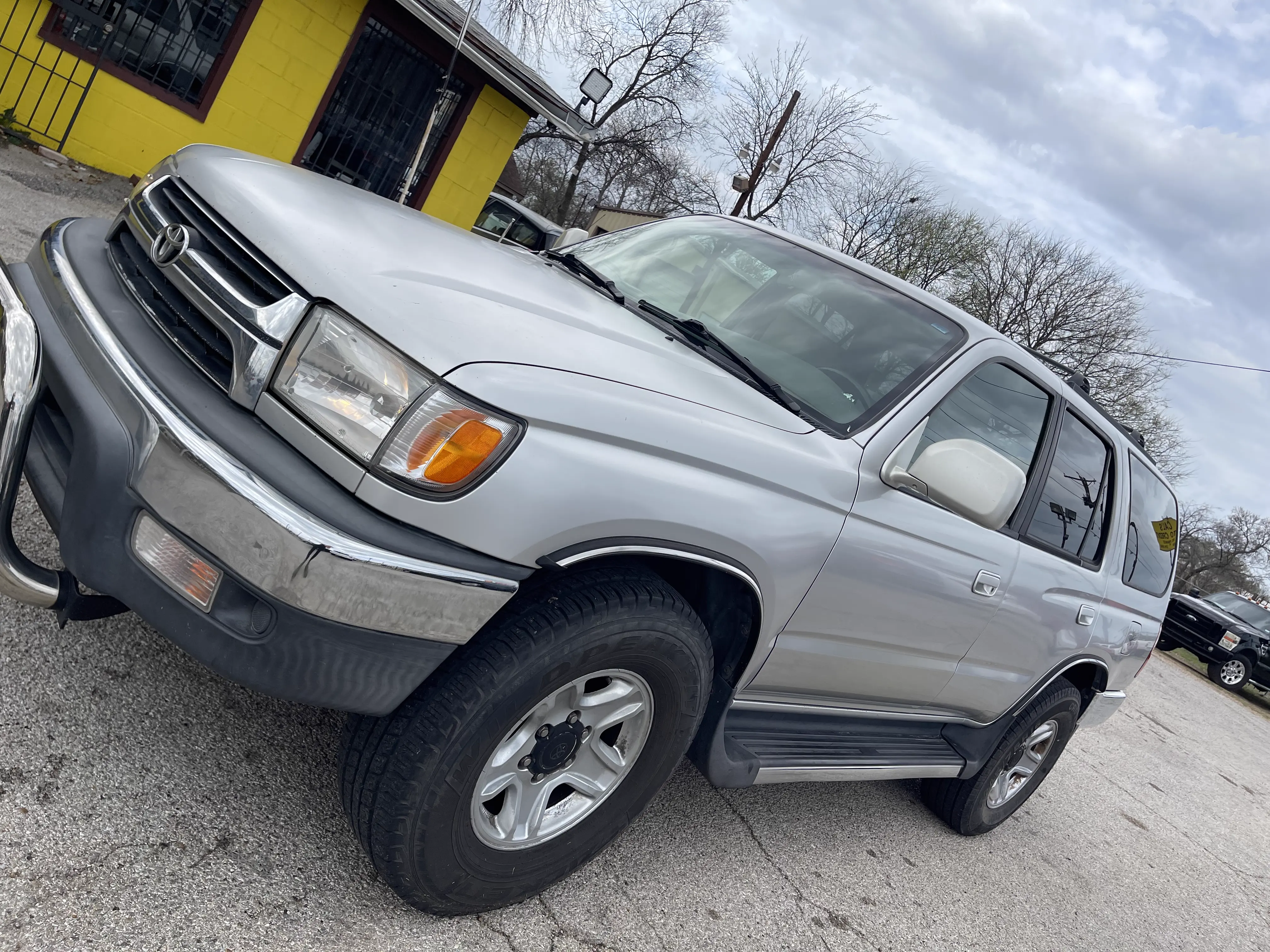 2002 Toyota 4Runner — photo 2 of 5