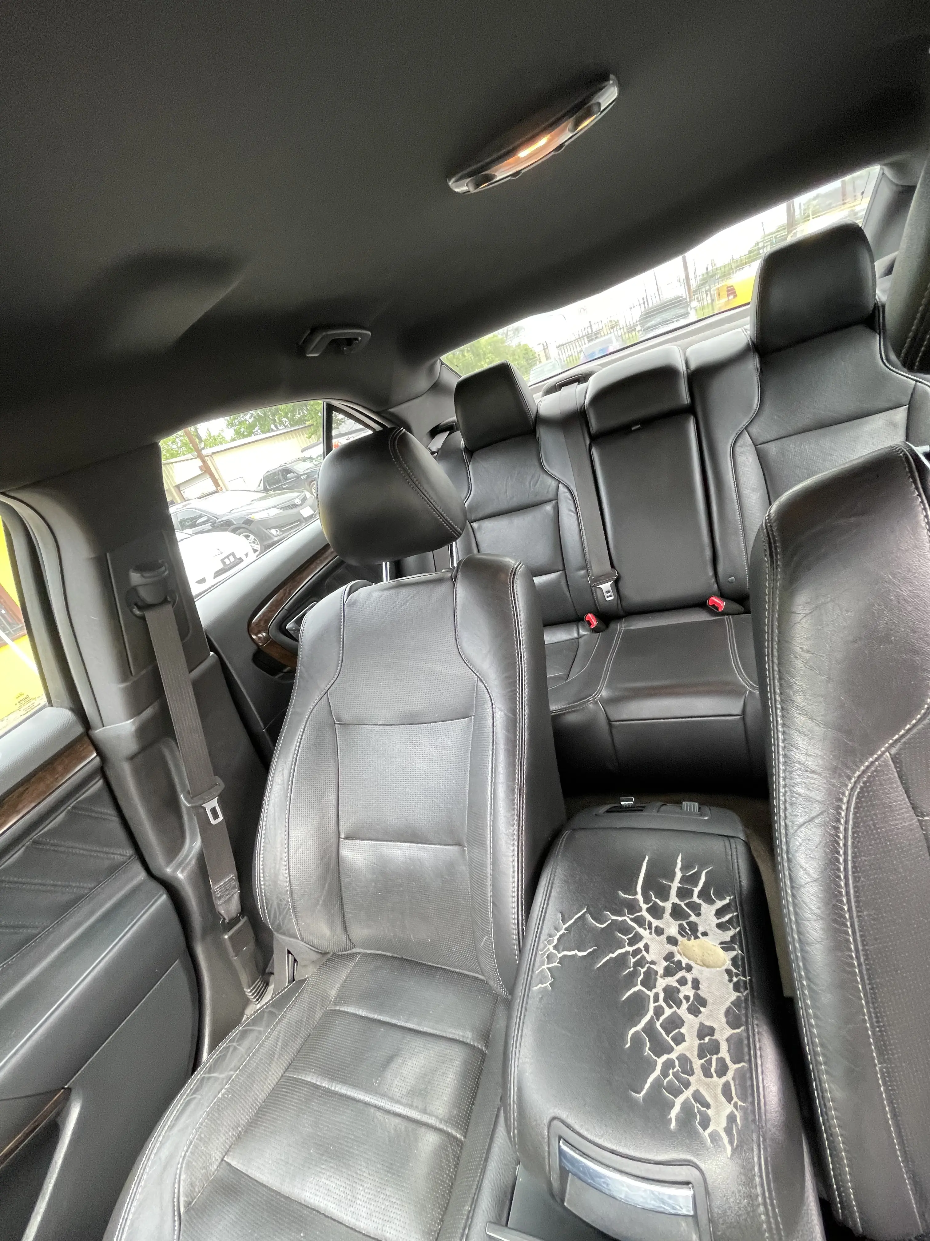 2014 Ford Taurus — photo 7 of 9