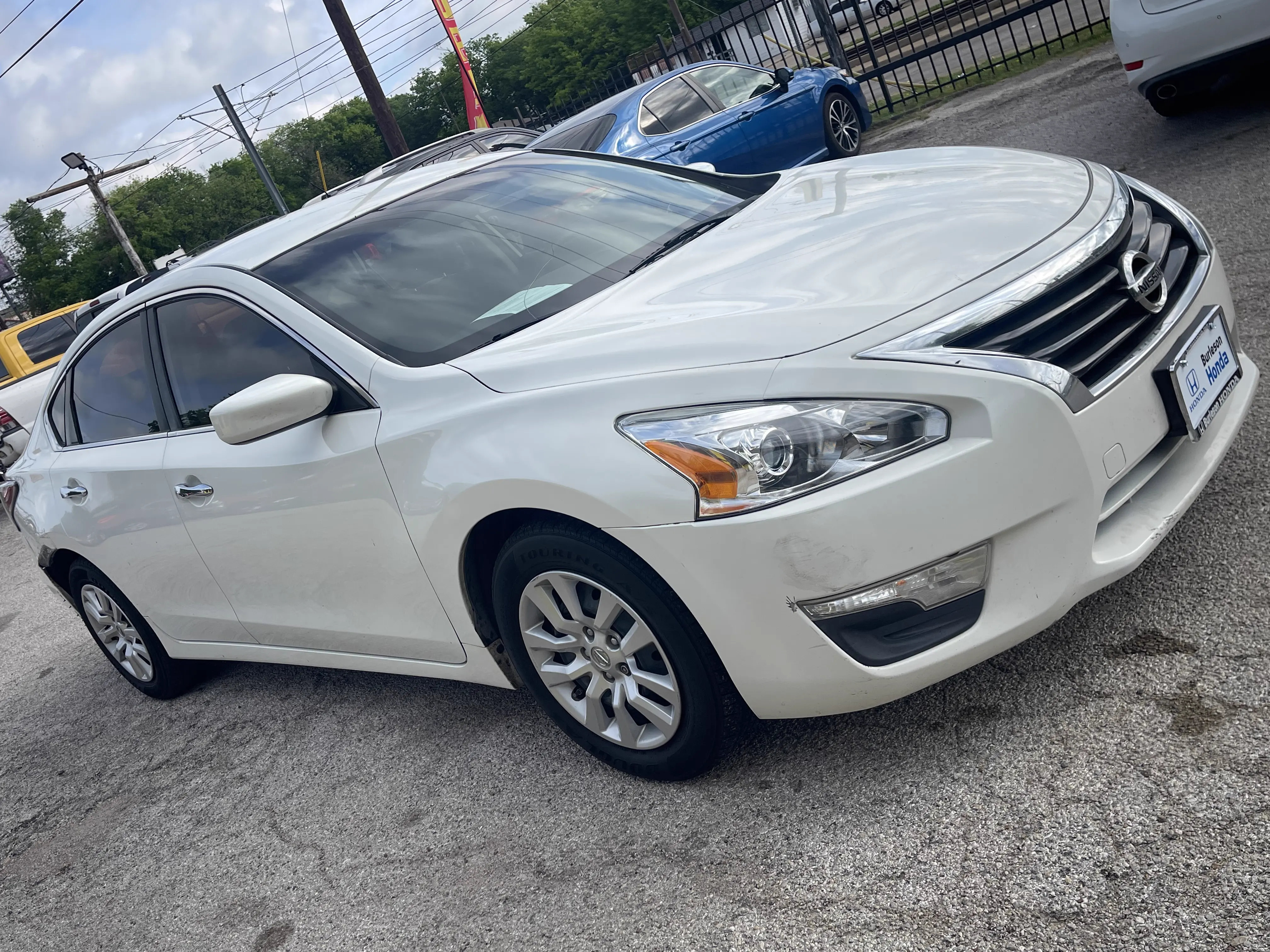 2014 Nissan Altima — photo 3 of 7