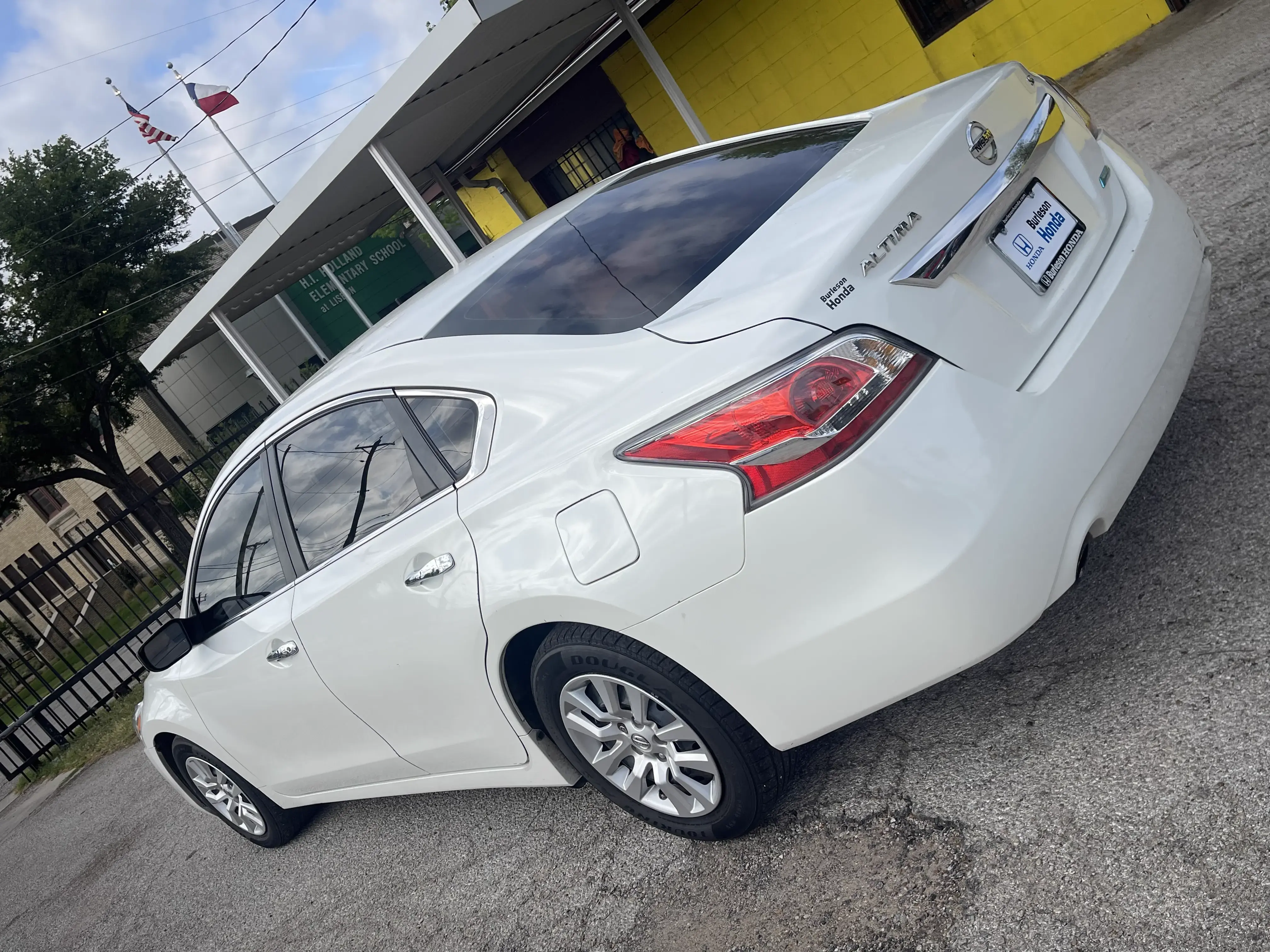 2014 Nissan Altima — photo 5 of 7