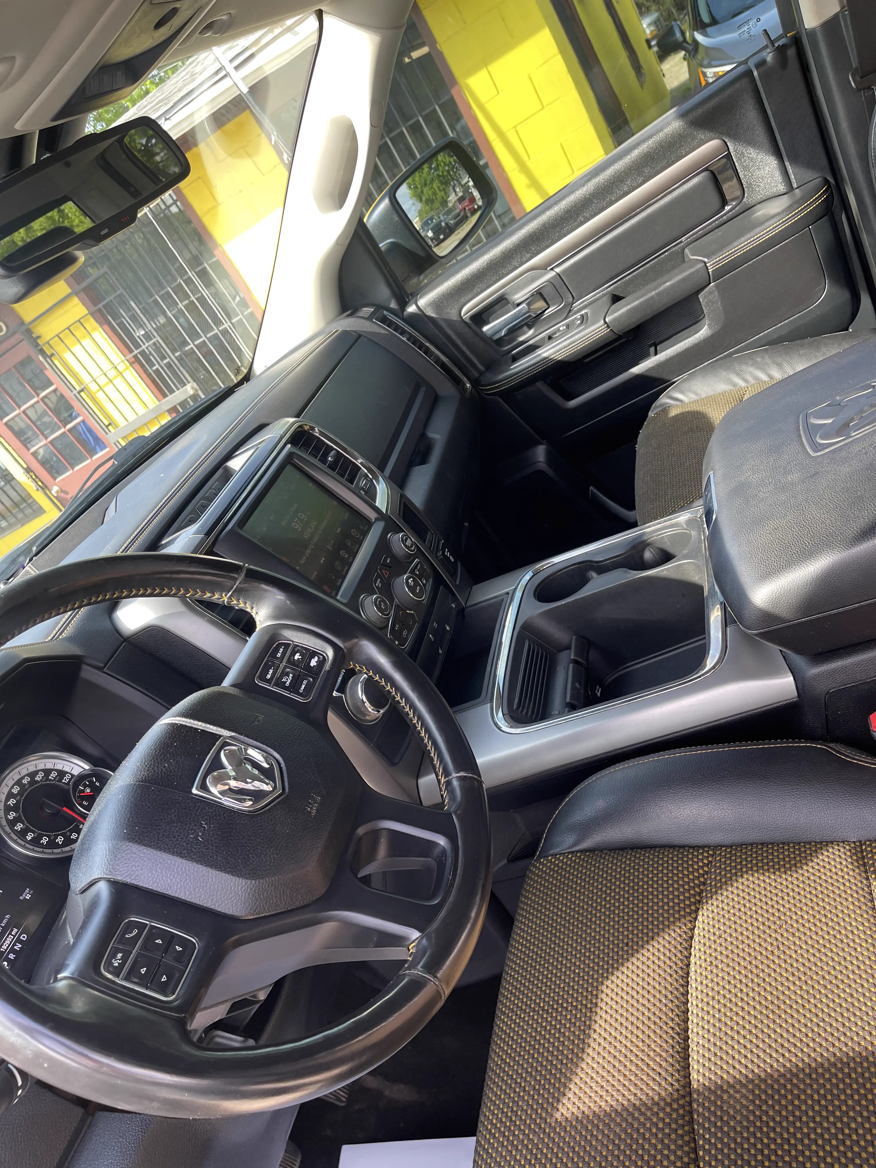 2016 RAM 1500 Sport — photo 2 of 12