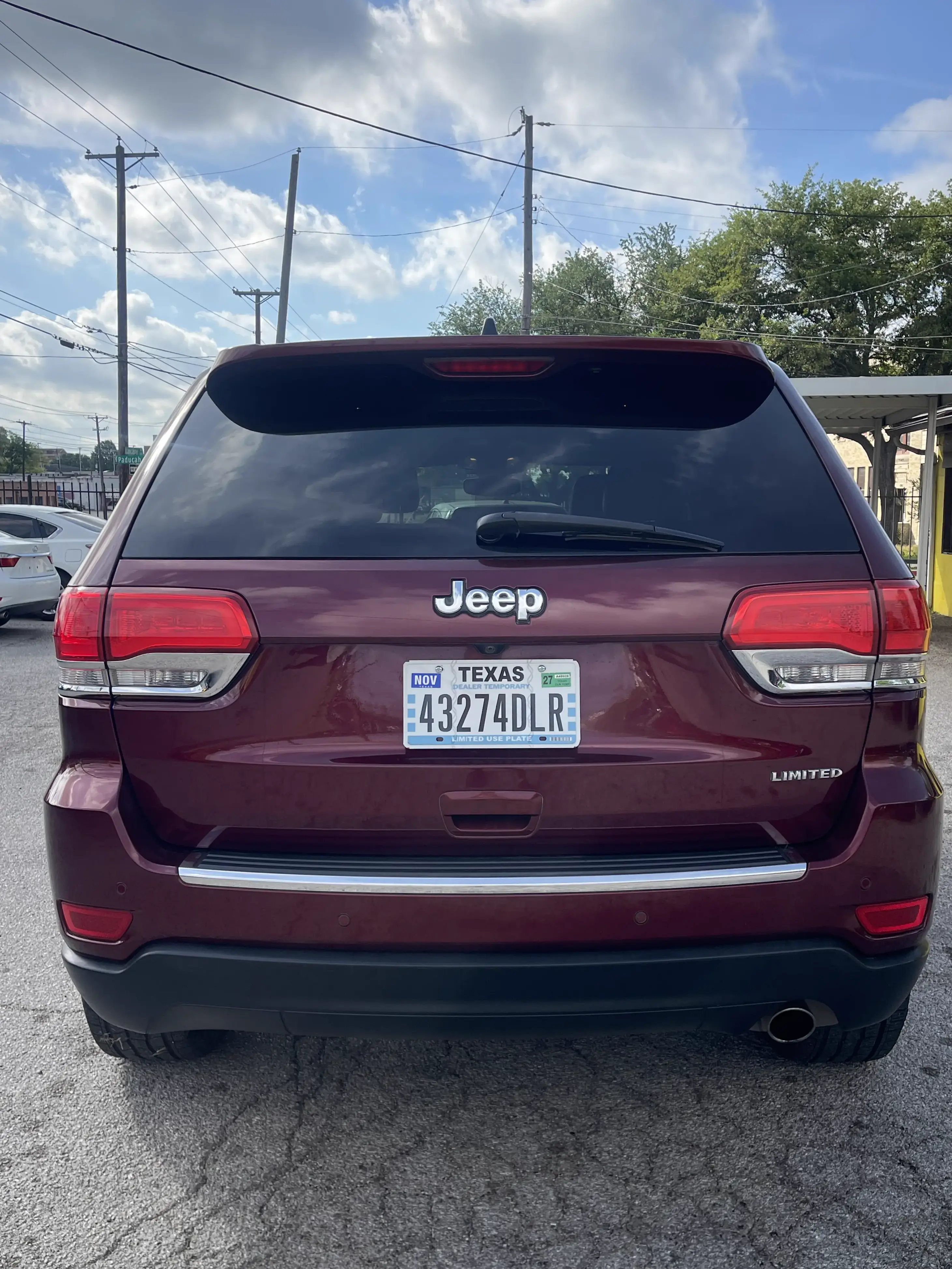 2017 Jeep Grand Cherokee — photo 5 of 12