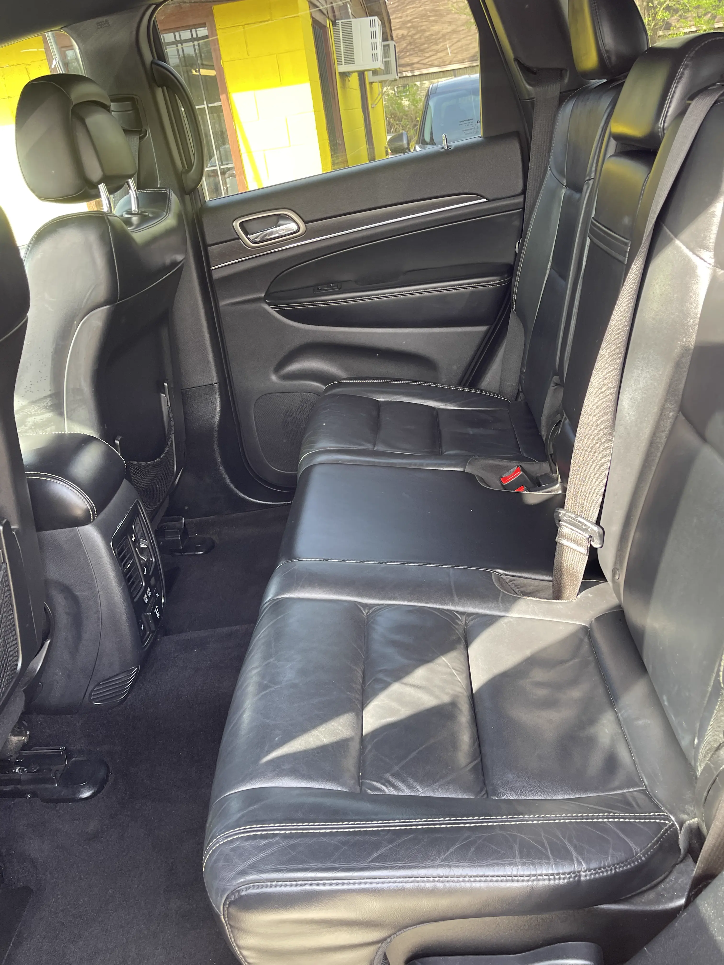 2017 Jeep Grand Cherokee — photo 12 of 12