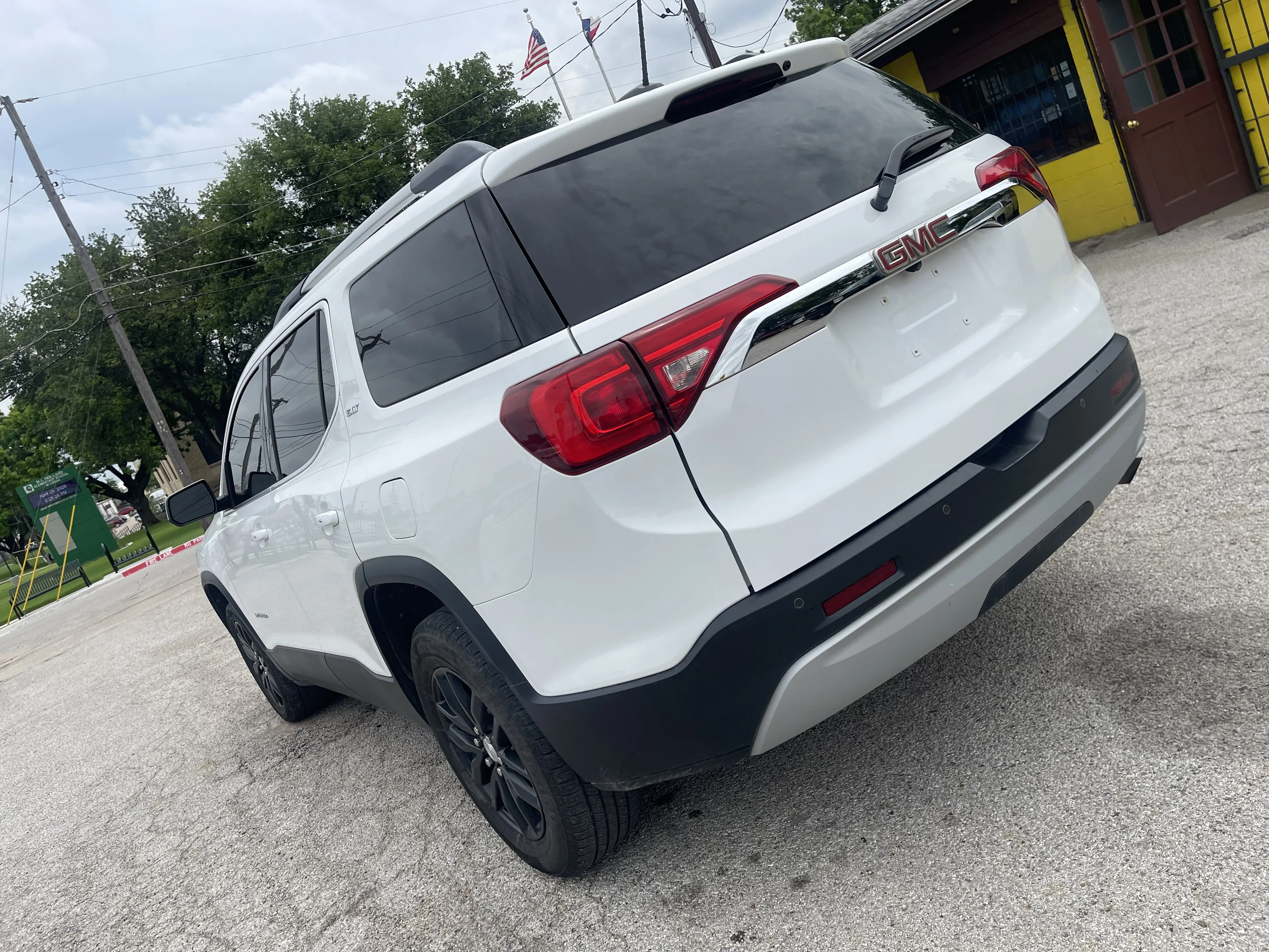 2019 GMC Acadia — photo 4 of 8