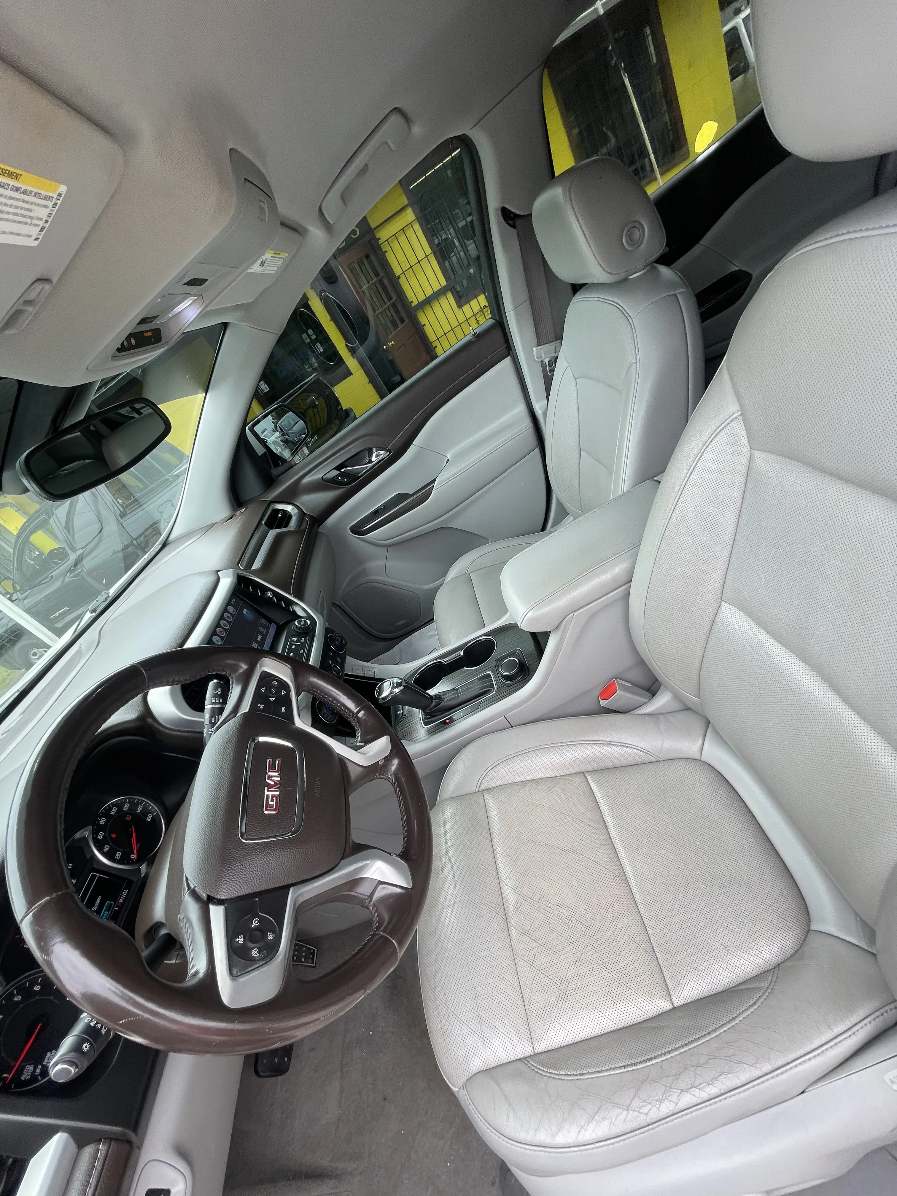2019 GMC Acadia — photo 8 of 8