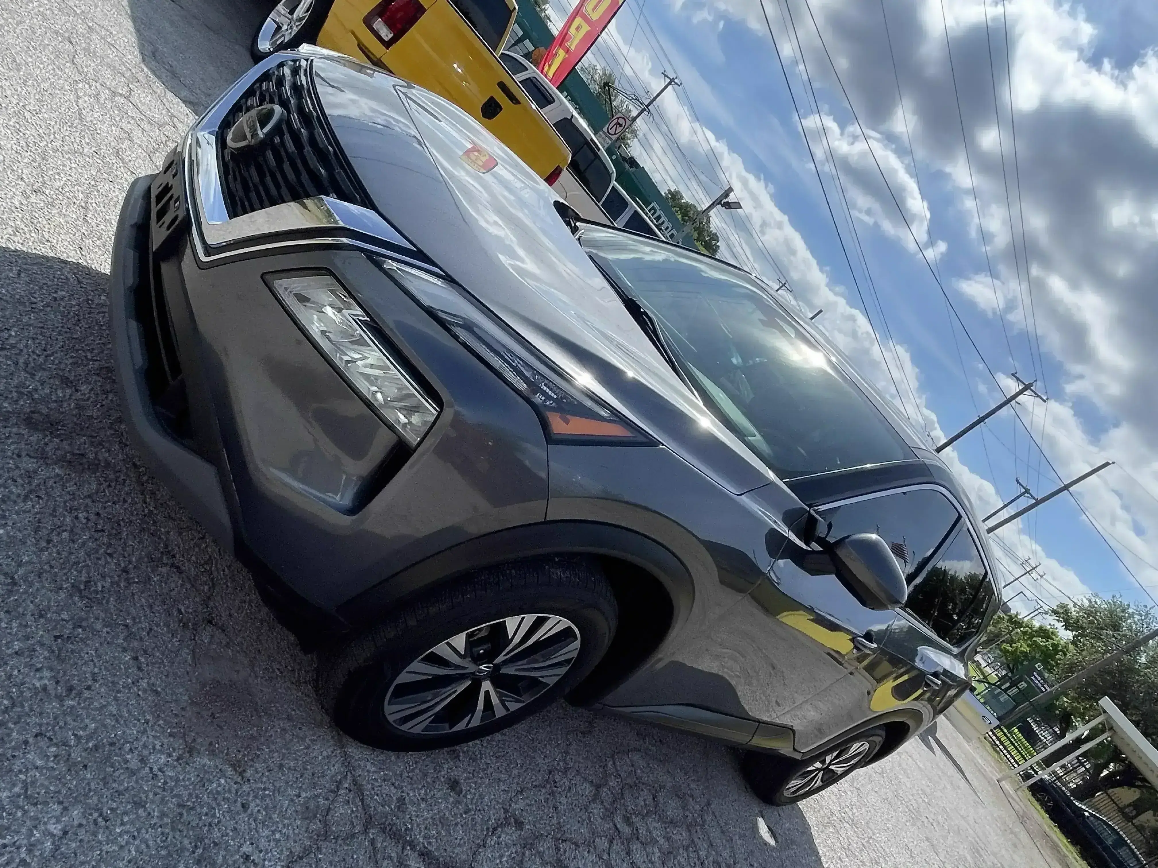 2021 Nissan Rogue — photo 2 of 9