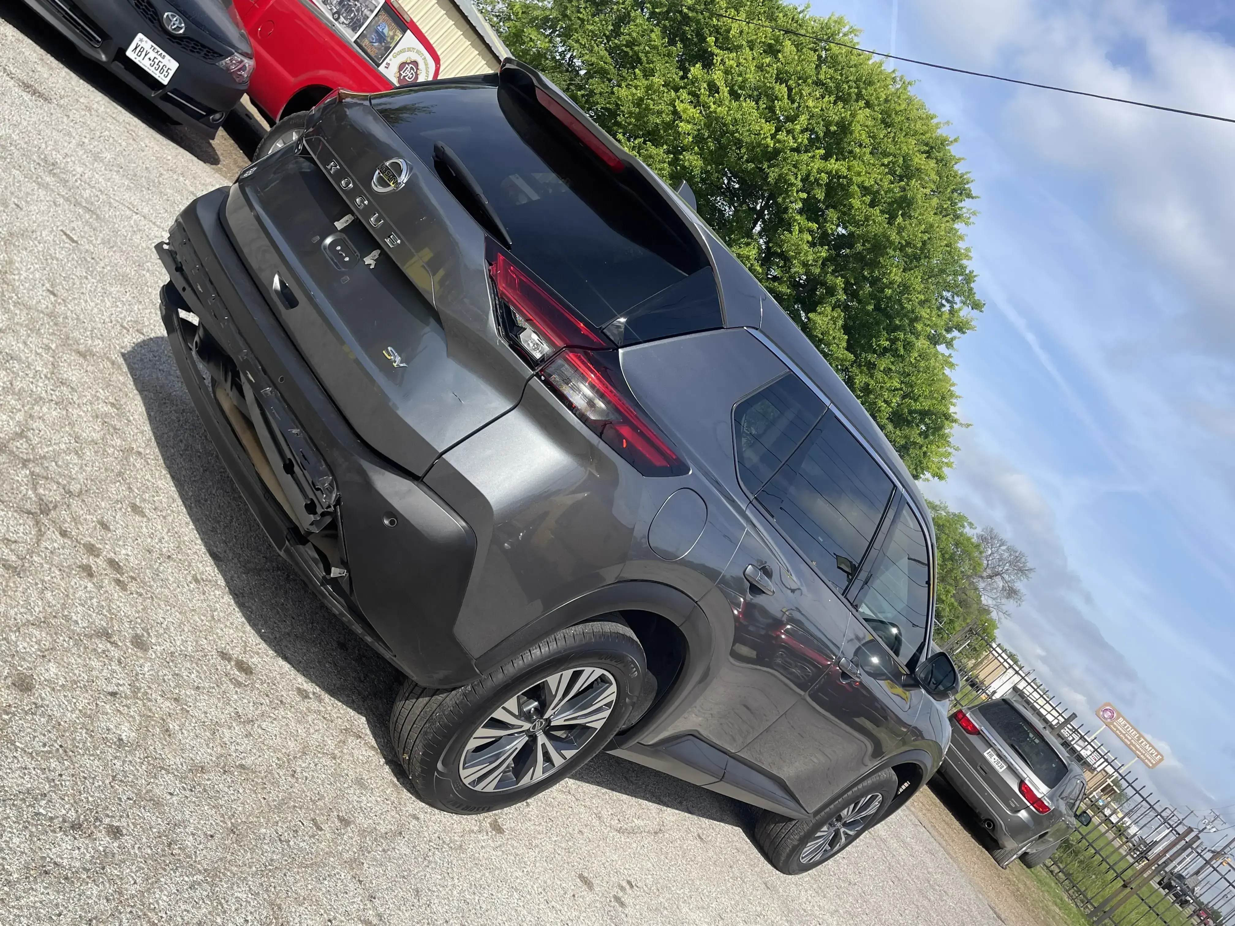 2021 Nissan Rogue — photo 4 of 9