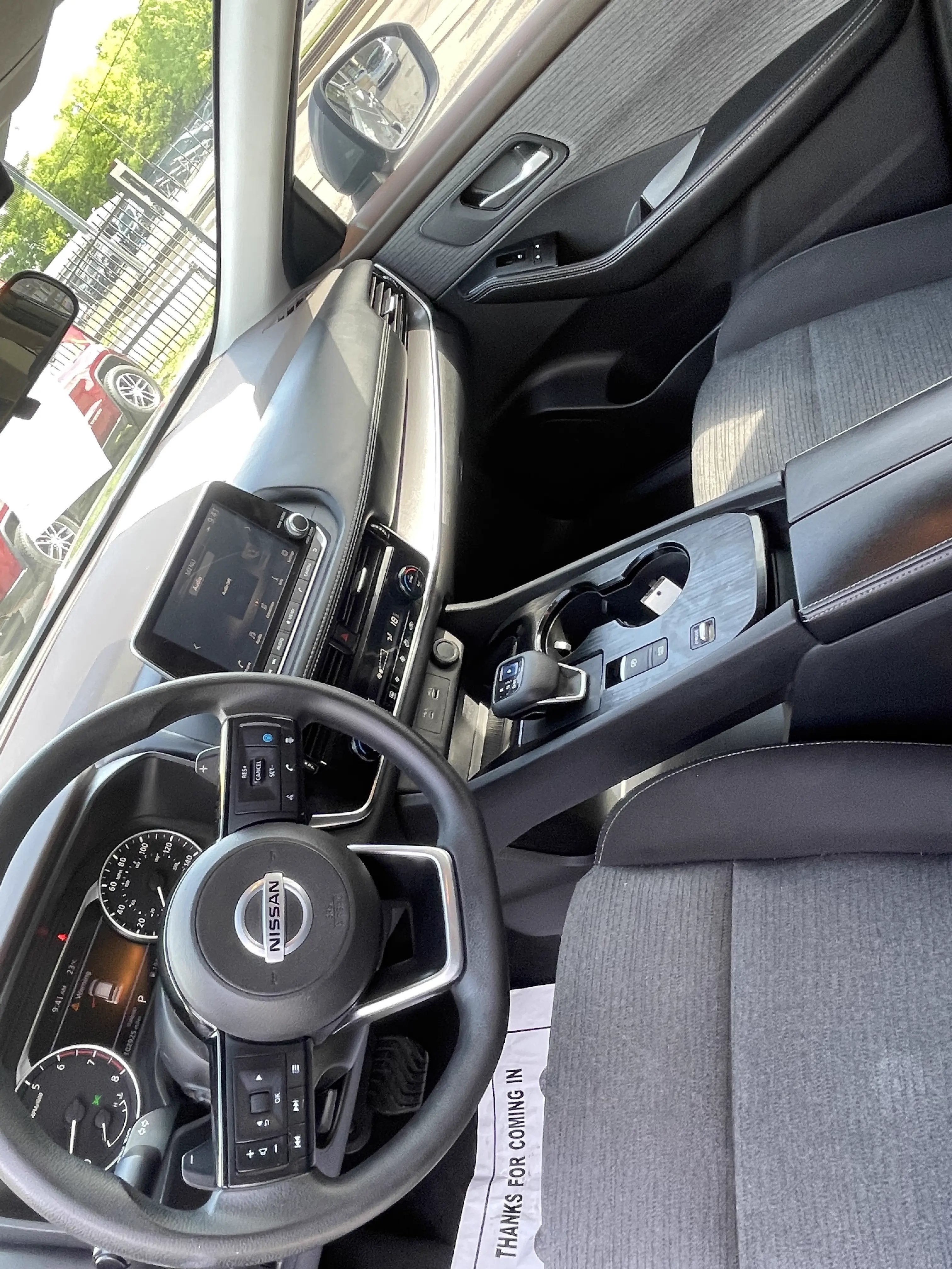 2021 Nissan Rogue — photo 6 of 9